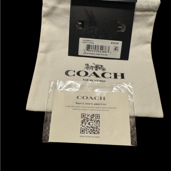 Coach Pavé Heart Hoop Earrings - Picture 4 of 4